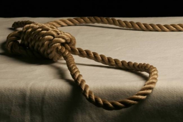На Прикарпатті чергове самогубство: повісився 31-річний чоловік