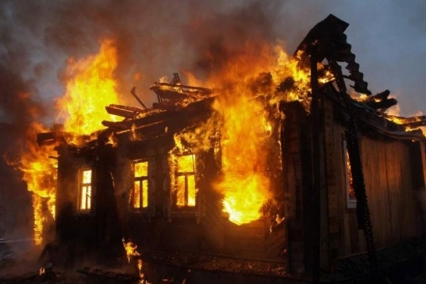 Страшна смерть на Прикарпатті: 26-річний хлопець згорів у власній оселі