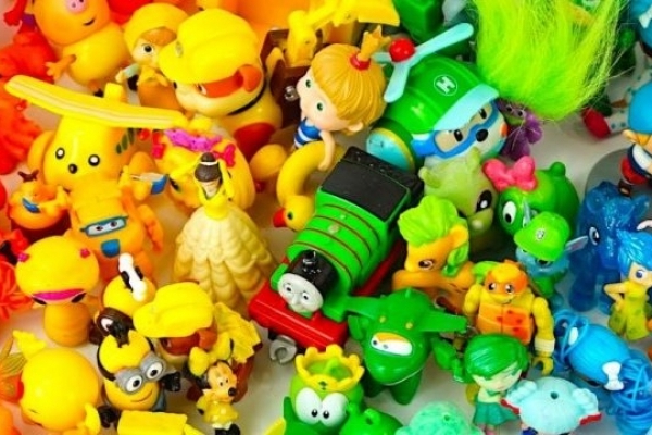 На Прикарпатті заборонили продавати 16 найменувань іграшок