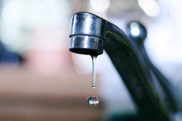 Жорстка економія: мер Франківська анонсує проблеми з водою у місті