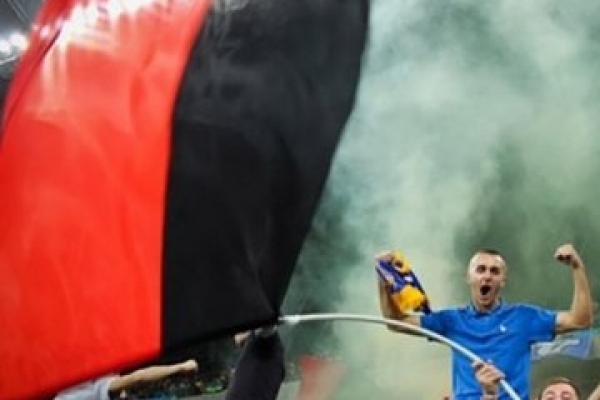 FARE внесла червоно-чорний прапор УПА в список «Дискримінаційних знаків», та провела захід в Івано-Франківську: «Футбол проти гомофобії»