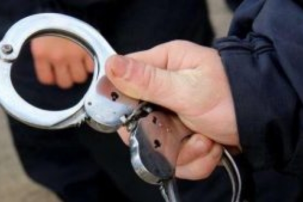У Калуші затримали 19-річного юнака за підозрою у розбещенні 8-річної дівчинки