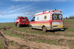 Рятувальники визволяли швидку на Коломийщині: їхала на виклик та застрягла у болоті