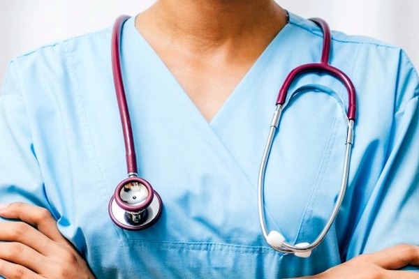 На Закарпатті на виплату зарплатні медичних працівників області не вистачає 405 мільйонів