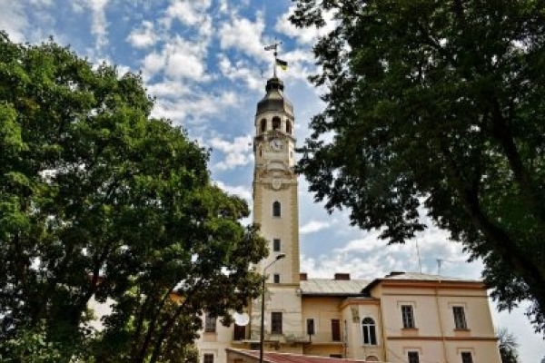 Два прикарпатських міста потрапили у рейтинг найцікавіших місць Західної України