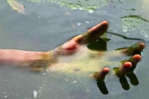 Жахлива знахідка: на Прикарпатті у річці виловили тіло чоловіка