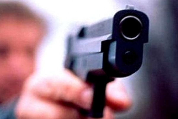 На Прикарпатті поліція розшукує зловмисника, який стріляв у чоловіка