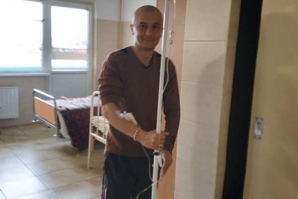 35-річний франківець потребує допомоги у боротьбі з лейкемією