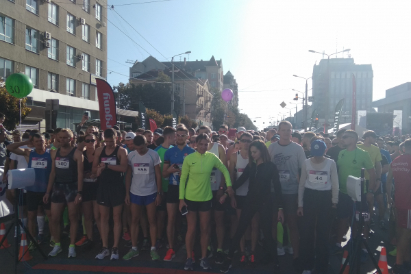 Наймасштабніше спортивне дійство року: У місті стартував Frankivsk Half Marathon’19