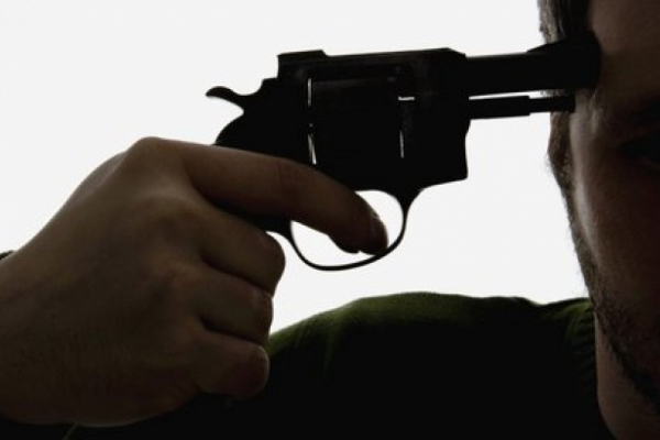 В Яремчі чоловік вчинив самогубство вистреливши собі в голову