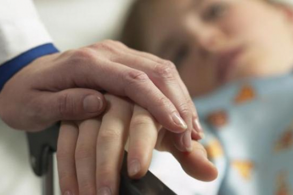 На Прикарпатті до лікарні з глибокими опіками потрапила семирічна дитина