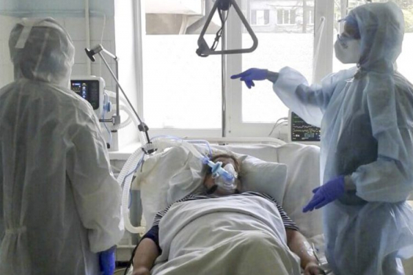 У Франківську лікарняні ліжка для пацієнтів із коронавірусом зайняті на 94%