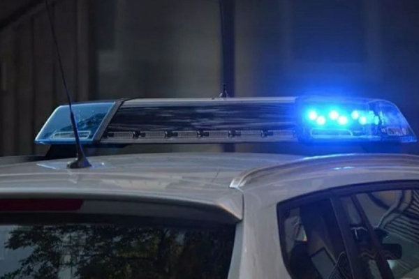 На Прикарпатті поліцейські виявили пістолет в рюкзаку перехожого