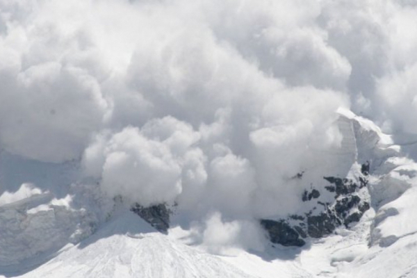 На Прикарпатті прогнозують снігопад, у Карпатах можливі лавини