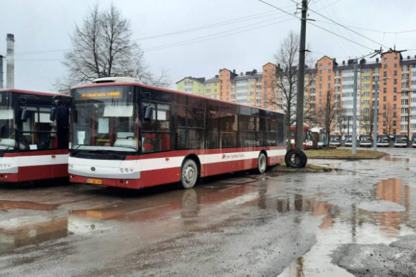 У Франківську зміниться розклад руху автобусних маршрутів через карантинні обмеження