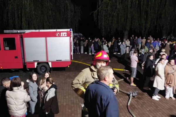 Пожежа у гуртожитку в Івано-Франківську - евакуювали близько 350 студентів