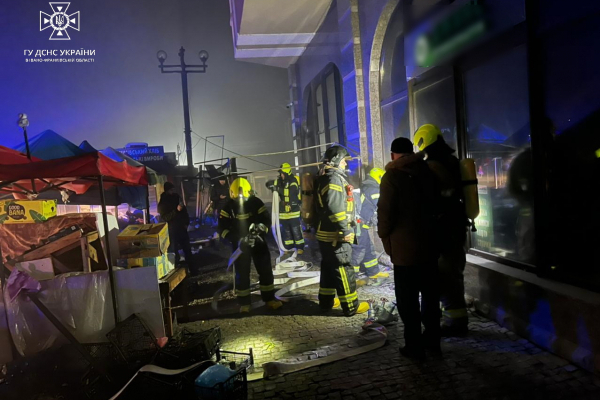В Івано-Франківську ледь не згорів магазин - бо залишили увімкненим обігрівач