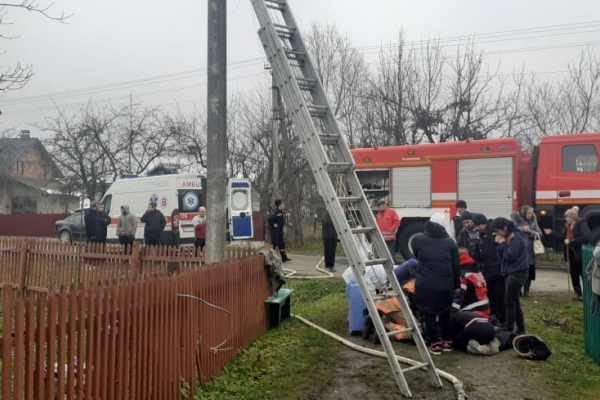 У пожежі на Прикарпатті загинула 12-річна дівчинка