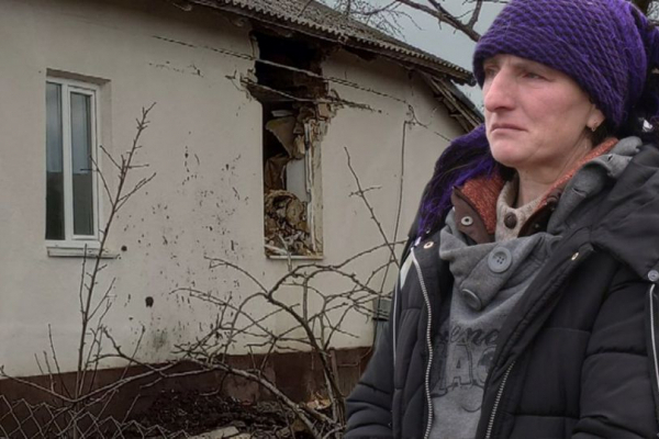 Благодійники відбудують помешкання на Прикарпатті, куди влучила російська ракета