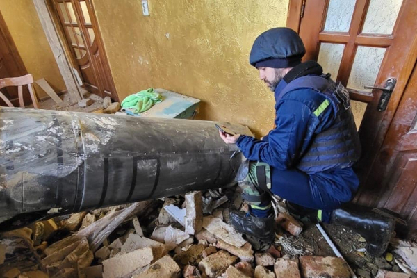 Російську ракету, що потрапила у житловий будинок на Прикарпатті, знешкодили рятувальники