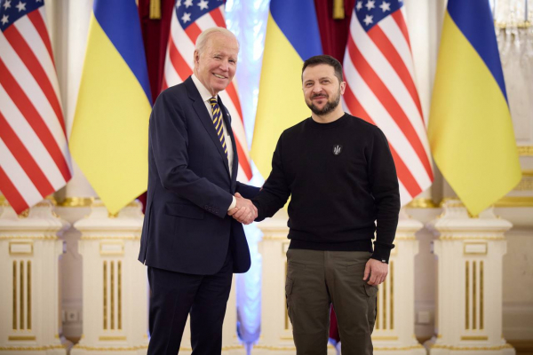 Президент США Байден вчора відвідав Київ