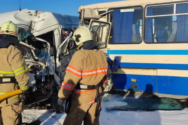 Смертельна аварія з автобусами на Коломийщині: у поліції розповіли подробиці