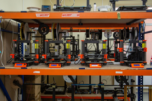 У Франківську ортези та кровоспинні джуги друкує найбільший парк 3D-принтерів 