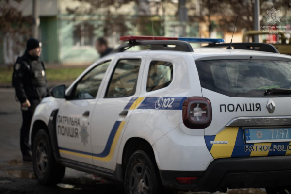 В Івано-Франківську патрульні зупинили п'яного водія без права кермування та з підозрілими речовинами