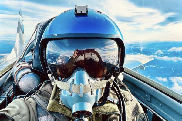 На війні загинув 23-річний пілот бойового літака МіГ-29 Blue Helmet