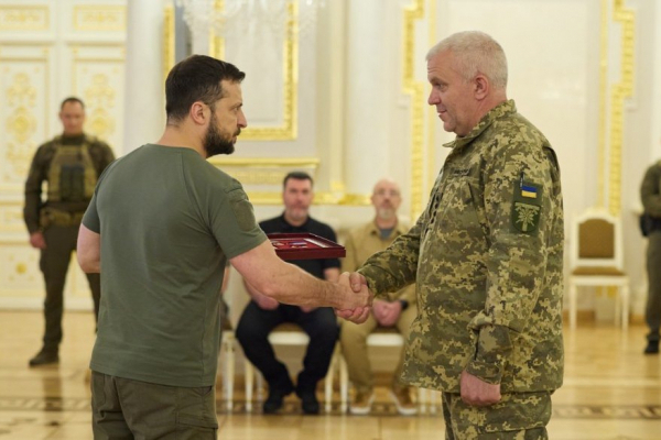 Герой України з Прикарпаття Василь Боєчко отримав сертифікат на житло